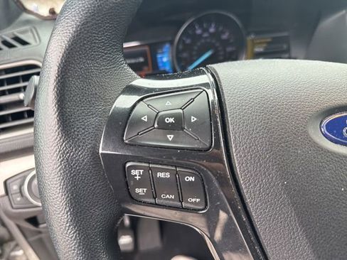 Used 2018 Ford Explorer XLT w/ Equipment Group 202A image 22
