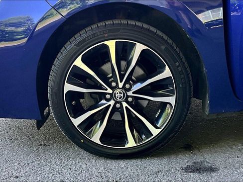 Used 2019 Toyota Corolla SE FWD image 16