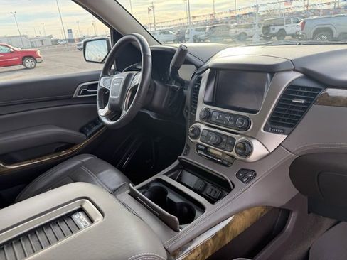 Used 2016 GMC Yukon Denali w/ Open Road Package image 9