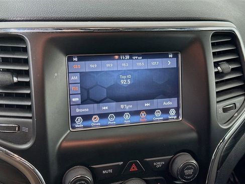 Certified 2020 Jeep Grand Cherokee Laredo image 20