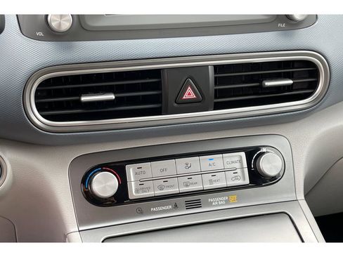 Used 2020 Hyundai Kona Limited image 27