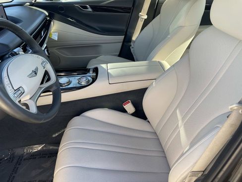Used 2023 Genesis G80 2.5T image 21