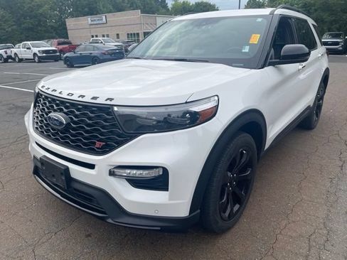 Used 2023 Ford Explorer ST w/ Equipment Group 401A AWD/4WD image 2