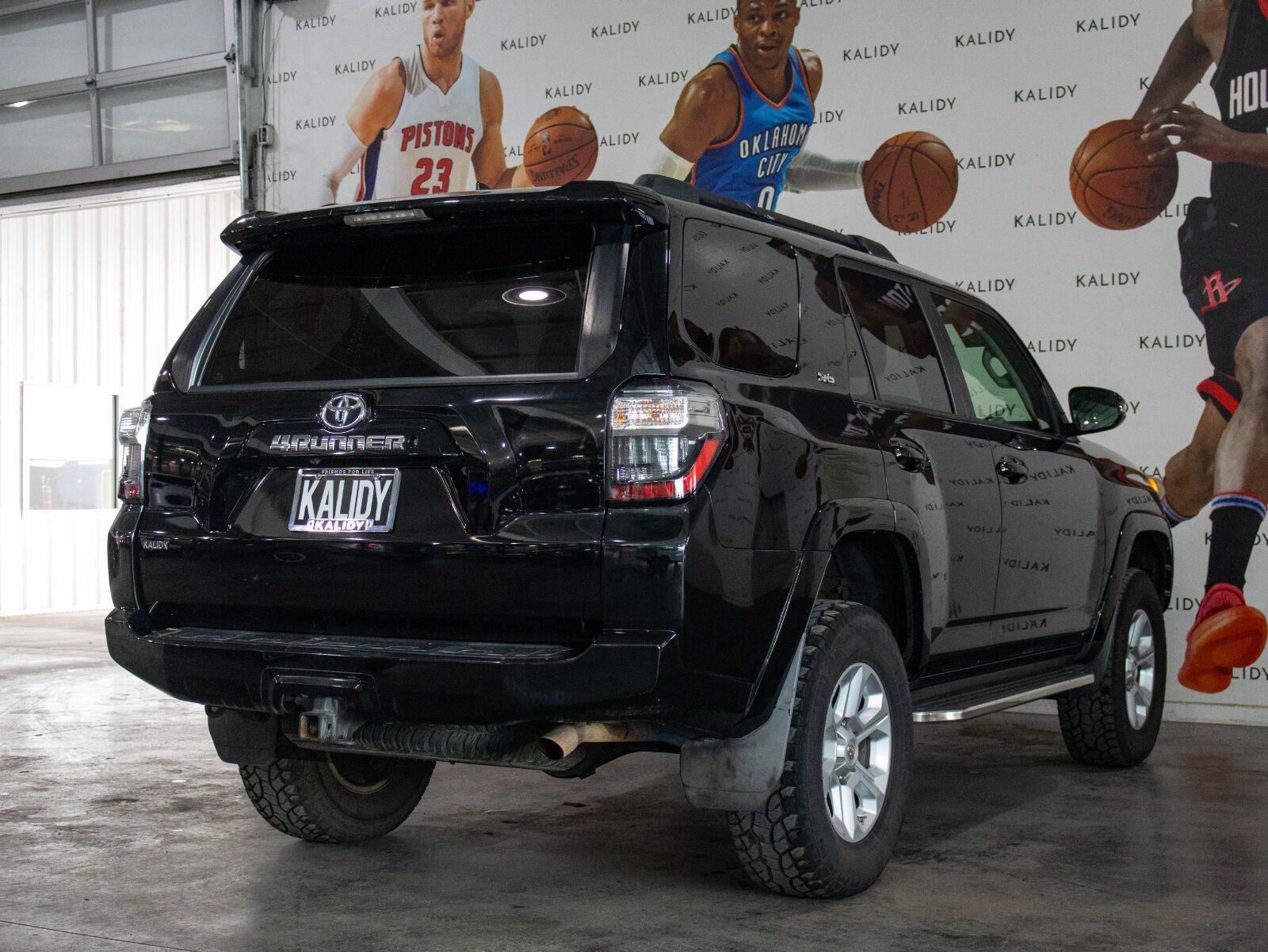 Used 2016 Toyota 4Runner SR5 Premium RWD image 26