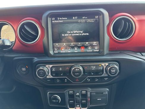 Used 2019 Jeep Wrangler Unlimited Rubicon AWD/4WD image 26