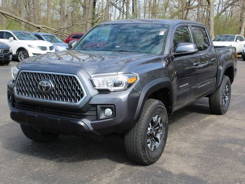 Used 2019 Toyota Tacoma TRD Off-Road AWD/4WD image 8