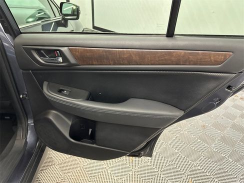 Used 2016 Subaru Outback 2.5i Limited image 13