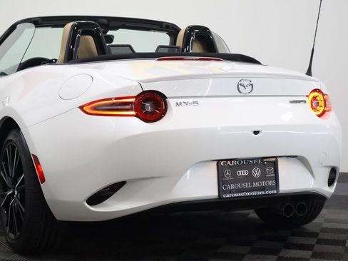 Used 2024 MAZDA MX-5 Miata Grand Touring image 10