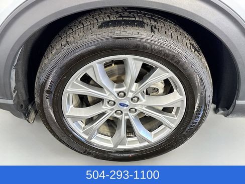 Used 2023 Ford Explorer Limited image 33