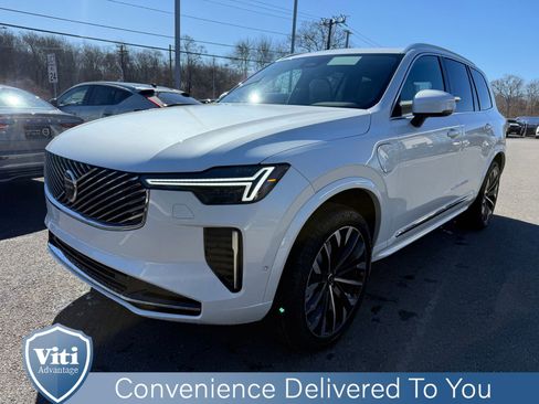 New 2026 Volvo XC90 T8 Plus w/ Protection Package Premier image 4