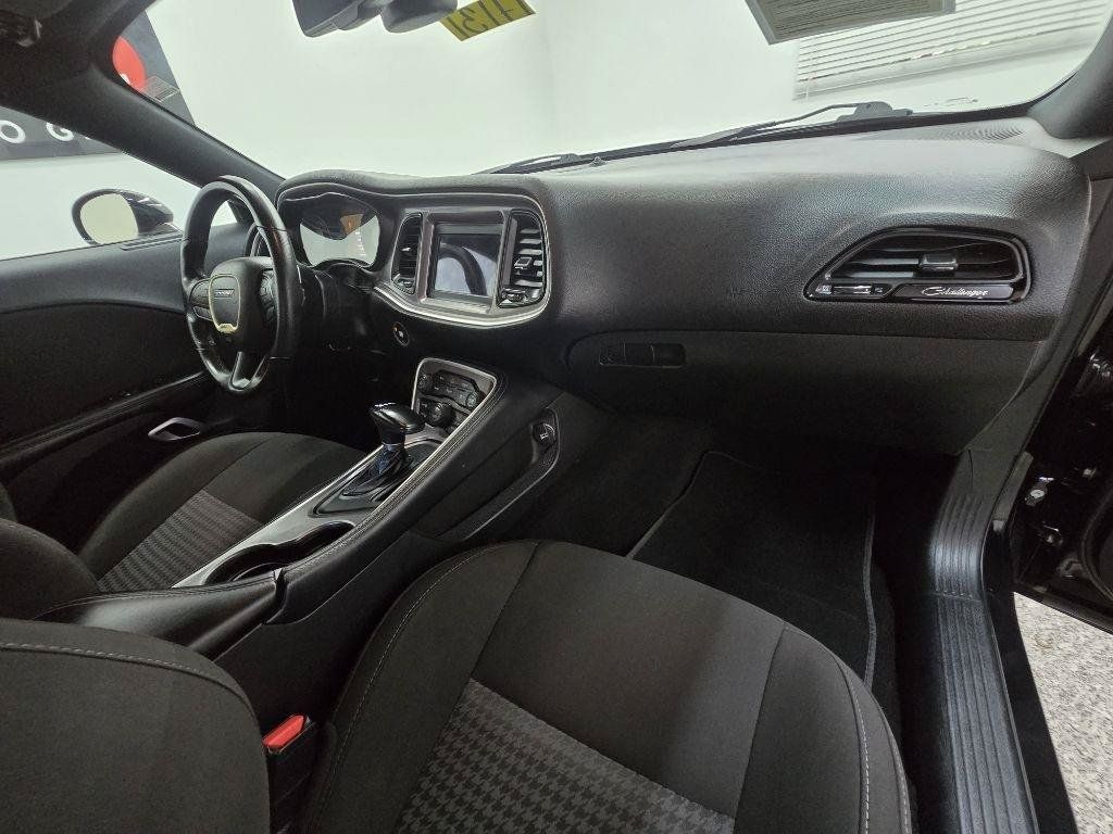 Used 2022 Dodge Challenger GT w/ Blacktop Package AWD/4WD image 16