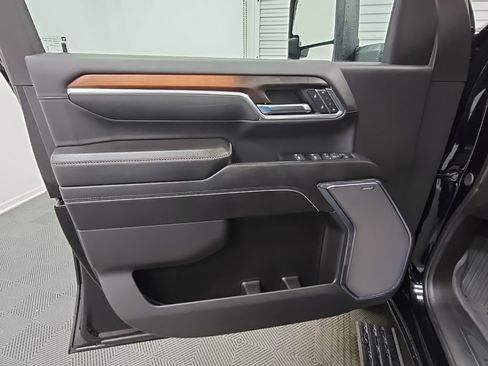 Certified 2024 GMC Sierra 3500 Denali w/ Denali Reserve Package image 31