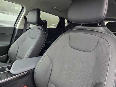 Certified 2023 Kia EV6 Light image 15