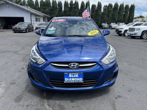 Used 2016 Hyundai Accent SE FWD image 2
