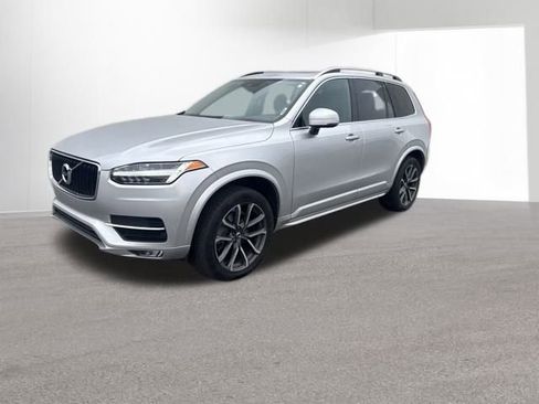 Used 2019 Volvo XC90 T5 Momentum w/ Multimedia Package image 2