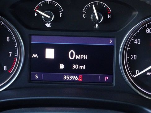 Used 2022 Buick Enclave Essence w/ Experience Buick Package image 28