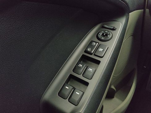 Used 2014 Kia Forte EX image 27