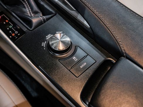 Used 2018 Lexus IS 300 w/ Comfort Package image 29