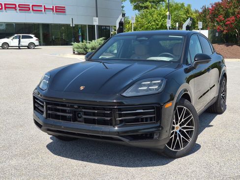 New 2026 Porsche Cayenne Coupe AWD/4WD image 1