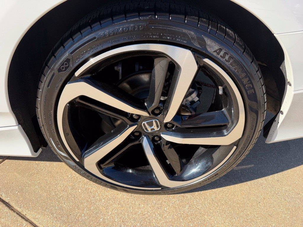 Used 2018 Honda Accord Sport image 24