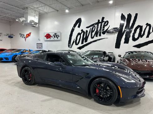 Used 2016 Chevrolet Corvette Stingray Coupe w/ Carbon Flash Badge Package image 25