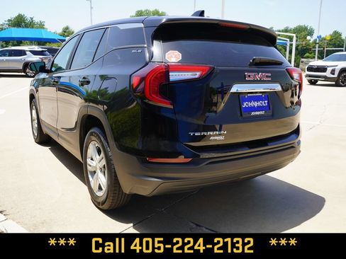 Used 2024 GMC Terrain SLE FWD image 13