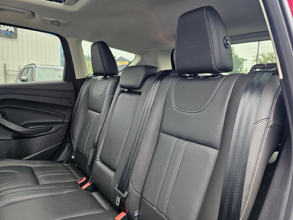 Used 2013 Ford Escape Titanium w/ Parking Technology Pkg AWD/4WD image 19