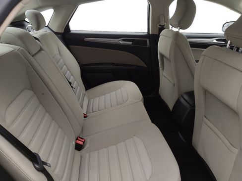 Used 2018 Ford Fusion S image 19