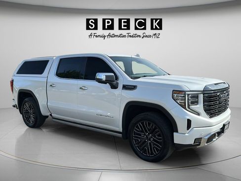 Used 2022 GMC Sierra 1500 Denali Ultimate AWD/4WD image 7