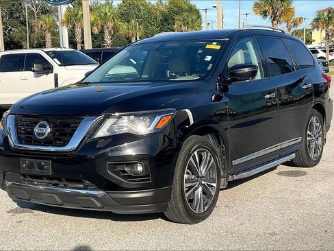 Used 2019 Nissan Pathfinder Platinum w/ Cargo Package AWD/4WD image 3