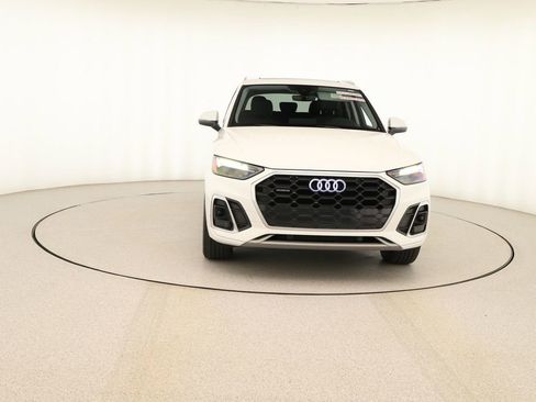 Used 2023 Audi Q5 2.0T Premium w/ Convenience Package image 11