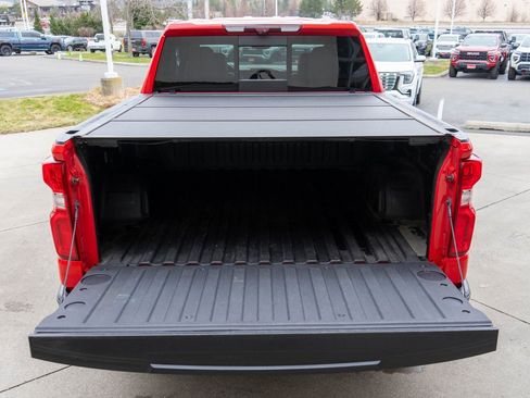 Used 2022 Chevrolet Silverado 1500 ZR2 w/ Technology Package image 35