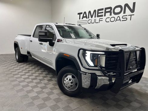 Used 2026 GMC Sierra 3500 Pro w/ 1SA Pro Safety Plus Package AWD/4WD image 1