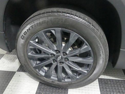 Used 2022 Chevrolet Traverse RS w/ LPO, Floor Liner Package AWD/4WD image 17