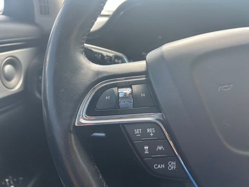 Used 2023 Lincoln Nautilus Reserve w/ Equipment Group 202A image 20