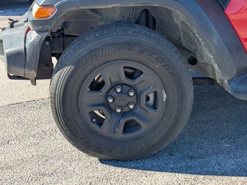 Used 2019 Jeep Wrangler Sport image 11