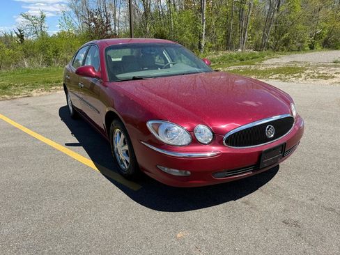 Used 2006 Buick LaCrosse CXL w/ Driver Confidence Package FWD image 3