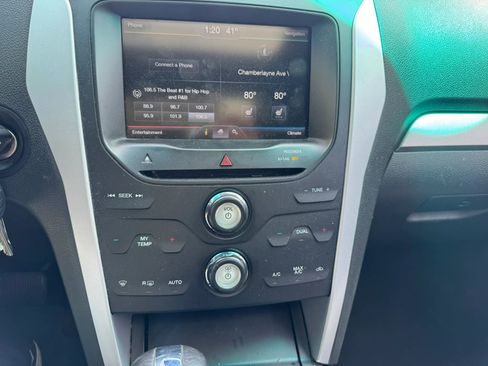 Used 2015 Ford Explorer XLT w/ Equipment Group 202A image 30