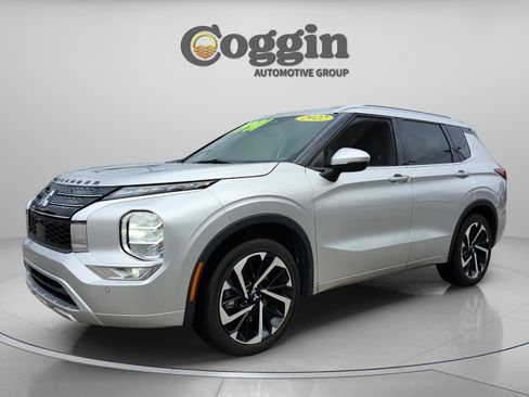 Used 2022 Mitsubishi Outlander SEL image 1