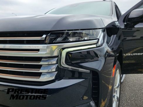 Used 2023 Chevrolet Suburban High Country w/ Advanced Technology Package image 31