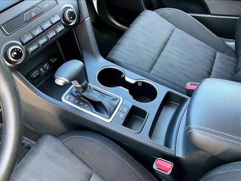 Used 2019 Kia Sportage LX FWD image 15