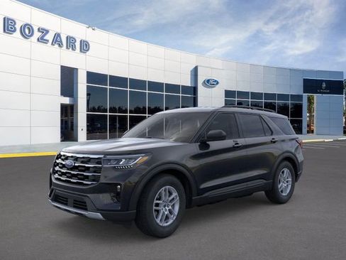 New 2026 Ford Explorer Active w/ Active Comfort Package image 1