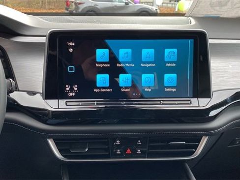 New 2026 Volkswagen Atlas Cross Sport SE image 15