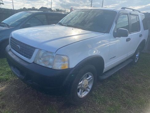 Used 2002 Ford Explorer XLS image 1