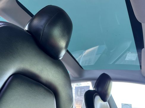 Used 2022 Tesla Model 3 image 16