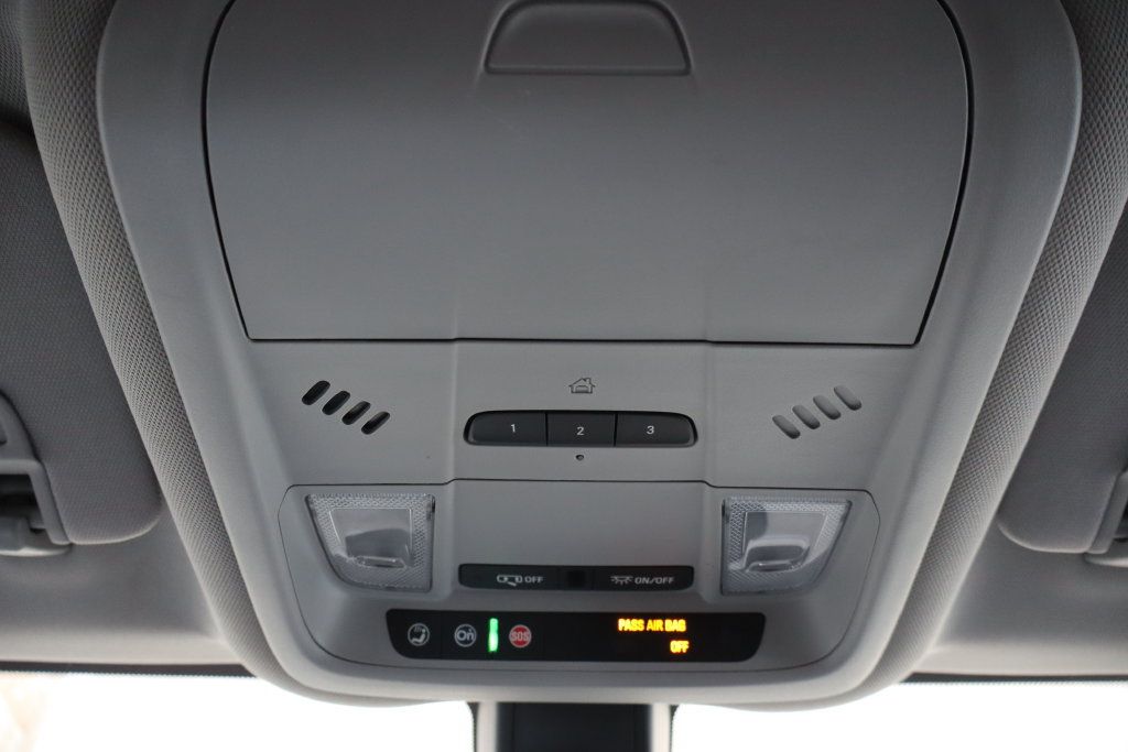 Used 2019 Chevrolet Equinox LT FWD image 16