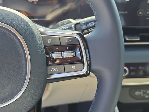 New 2026 Kia Carnival EX image 31