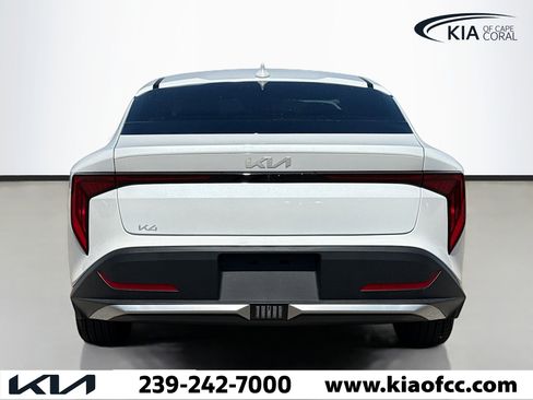 New 2026 Kia K4 EX image 4