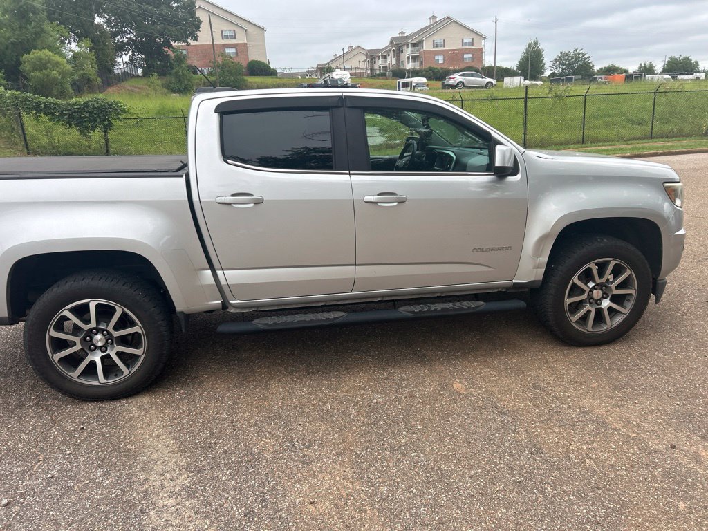 Used 2019 Chevrolet Colorado LT AWD/4WD image 10