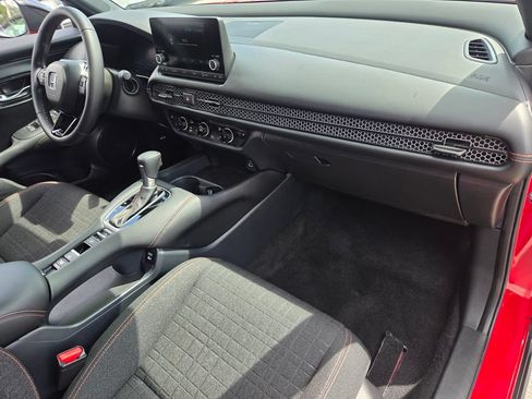 Certified 2025 Honda HR-V Sport image 18
